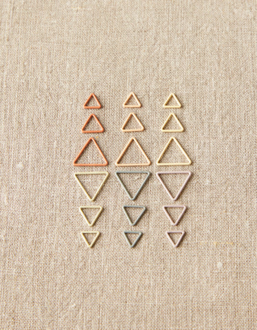 Triangle Stitch Markers - Earth Tones [bundle of 10]